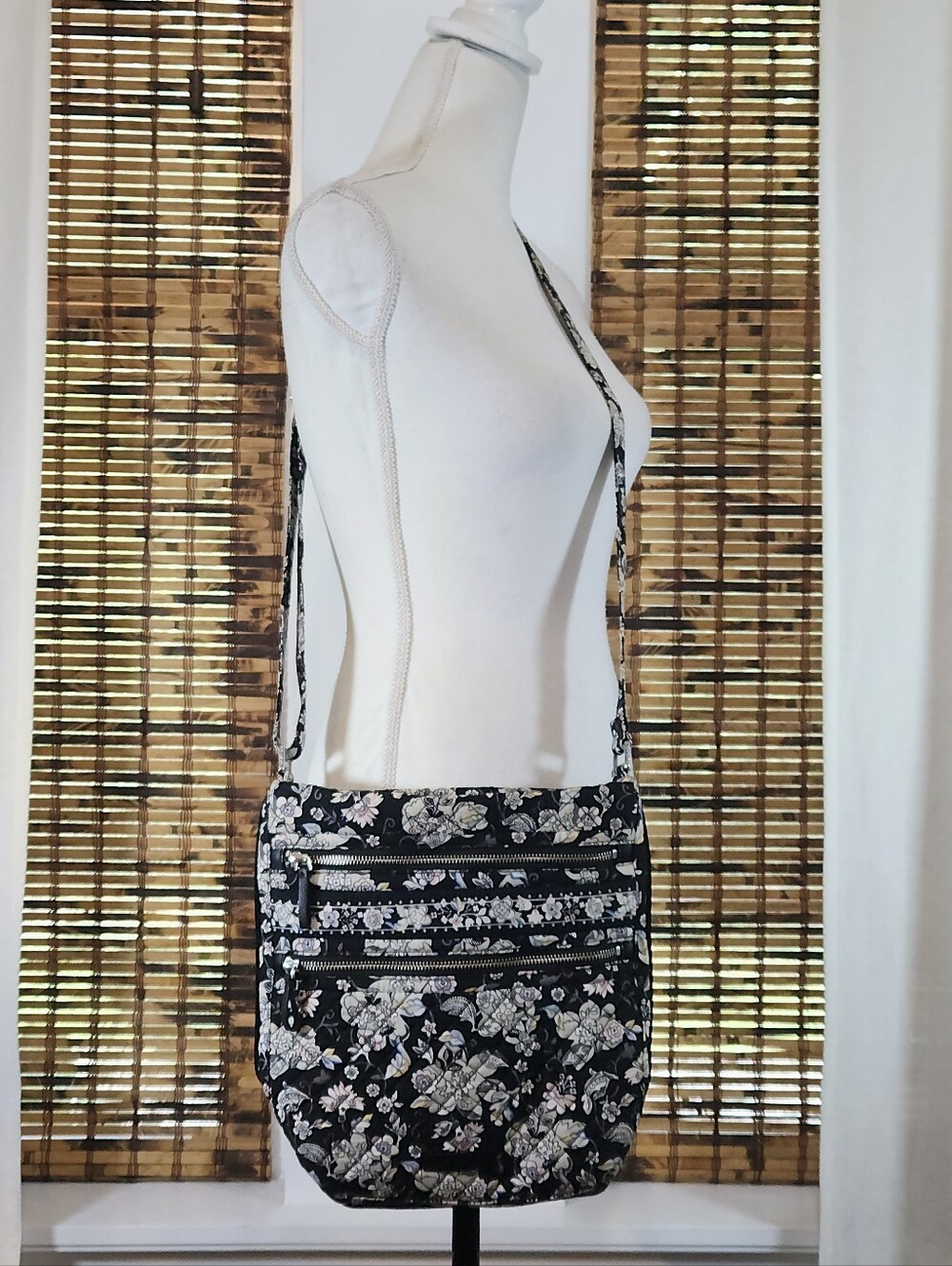 Ultimate Hands-Free Style: Vera Bradley Triple Zip Hipster